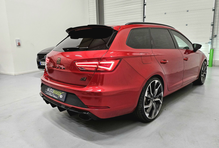 SEAT Leon cupra st 300 cv dsg7 4X4 / j 20¨/ carplay