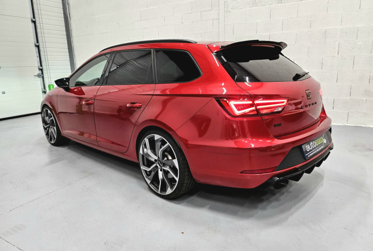 SEAT Leon cupra st 300 cv dsg7 4X4 / j 20¨/ carplay