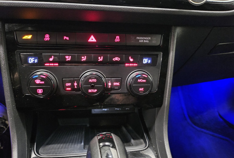 SEAT Leon cupra st 300 cv dsg7 4X4 / j 20¨/ carplay