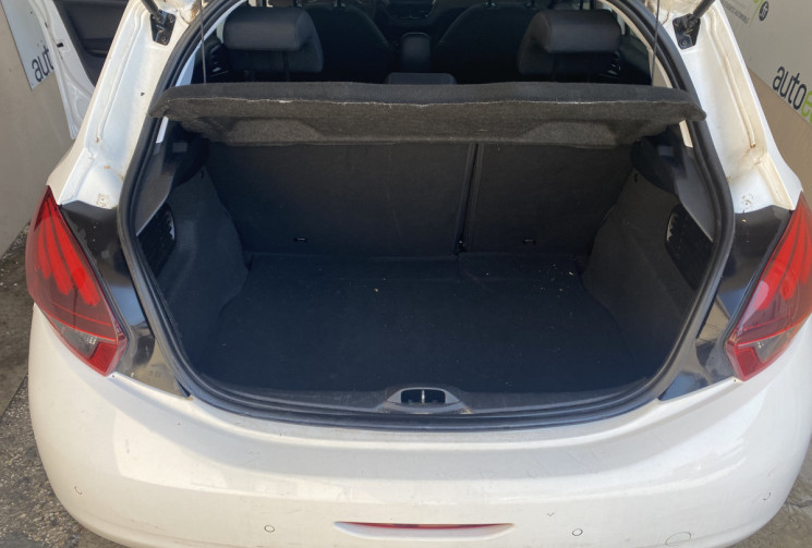 Peugeot 208 1.6 Bluehdi 75 ch phase 2 ACTIVE BUSINESS DISTRIBUTION NEUVE