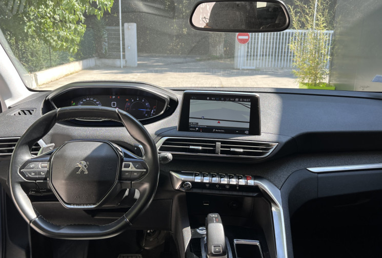 Peugeot 3008 1.2 130 Allure EAT8 / Distribution OK / Suivi 100% Peugeot / Carplay / Caméra / Keyless