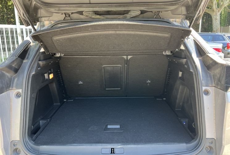 Peugeot 3008 1.2 130 Allure EAT8 / Distribution OK / Suivi 100% Peugeot / Carplay / Caméra / Keyless