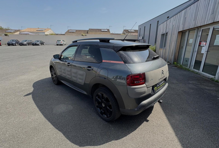 Citroën C4 CACTUS 1.6 HDI SHINE 92 / BOITE AUTOMATIQUE / GARANTIE 12 MOIS 