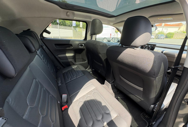 Citroën C4 CACTUS 1.6 HDI SHINE 92 / BOITE AUTOMATIQUE / GARANTIE 12 MOIS 