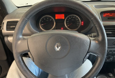 Renault Clio Campus II 1.2 16v 75ch Campus.com 5p / CLIMATISATION / REGULATEUR LIMITEUR DE VITESSE 