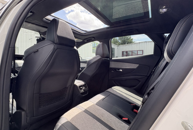 Peugeot 3008 GT 300 cv HYBRID 4 e-EAT8 * Toit Ouvrant * Carplay * Caméra * Hayon Elec * Keyless