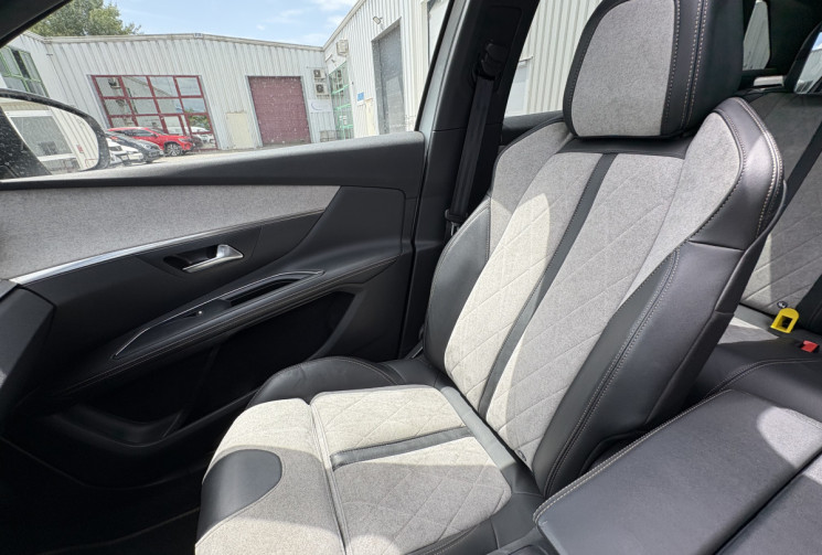Peugeot 3008 GT 300 cv HYBRID 4 e-EAT8 * Toit Ouvrant * Carplay * Caméra * Hayon Elec * Keyless