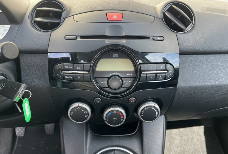 Mazda 2 Phase II 1.3 MZR 84 ch