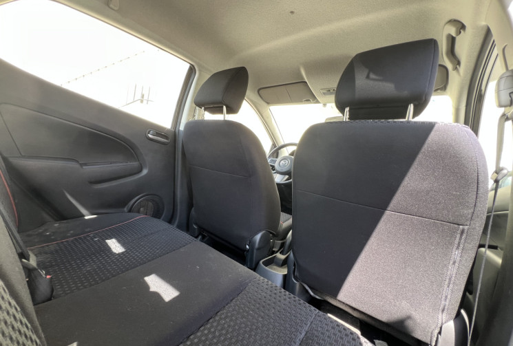 Mazda 2 Phase II 1.3 MZR 84 ch