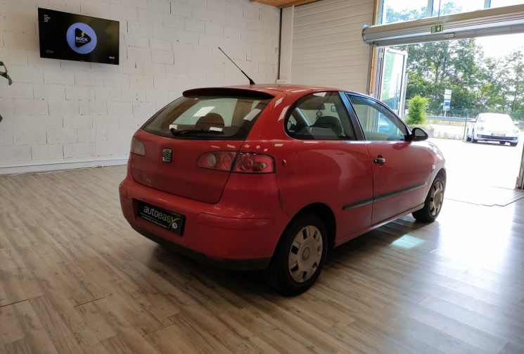 SEAT Ibiza III 1.2 i 12V 64 cv pour professionnel de l'automobile uniquement