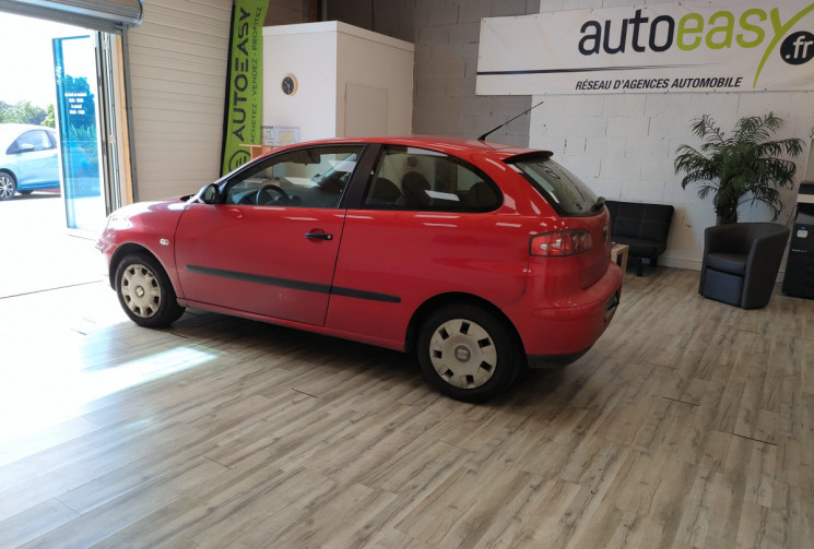 SEAT Ibiza III 1.2 i 12V 64 cv pour professionnel de l'automobile uniquement