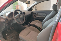 SEAT Ibiza III 1.2 i 12V 64 cv pour professionnel de l'automobile uniquement