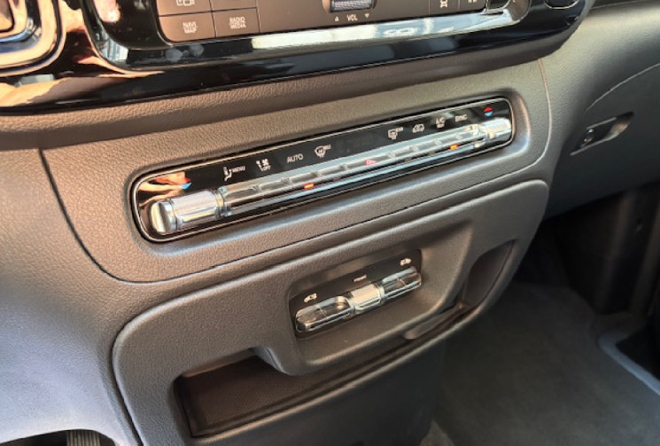 Mercedes Vito 124 cdi Tourer XL Select Origine France 1er Main 58325HT / ETAT NEUF / CAMERA / CUIR 