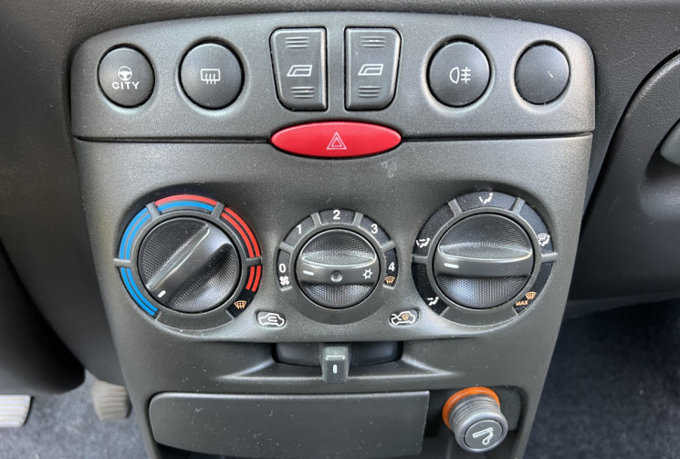 FIAT Punto 1.2 i 60 CH
