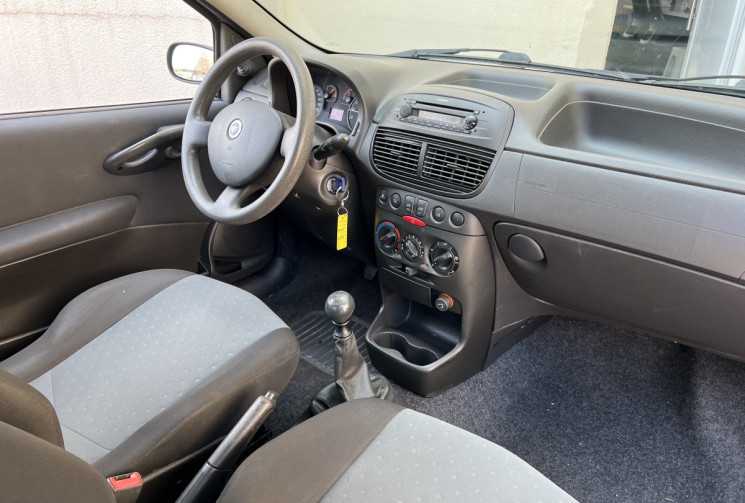 FIAT Punto 1.2 i 60 CH
