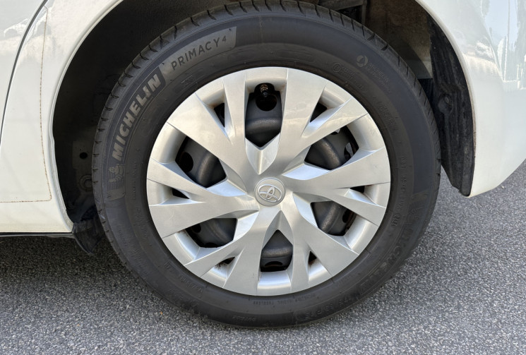 Toyota Yaris 3 1.5 VVTi HSD HYBRID 100H E- CVT FRANCE BUSINESS