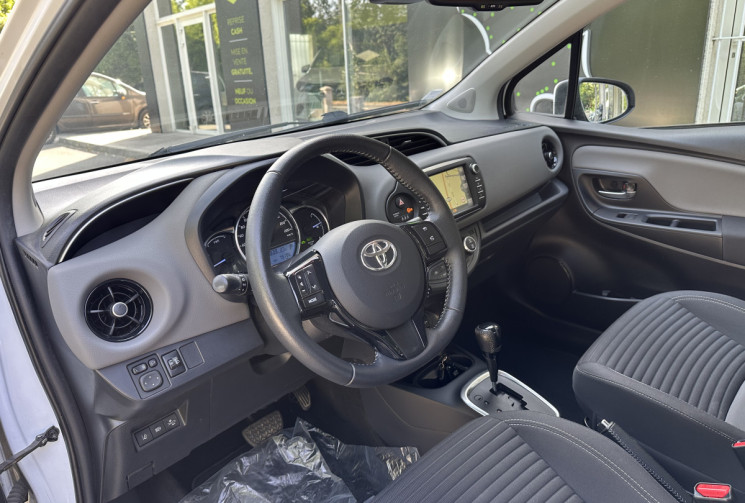 Toyota Yaris 3 1.5 VVTi HSD HYBRID 100H E- CVT FRANCE BUSINESS