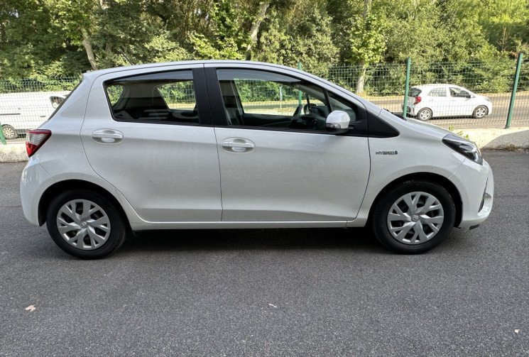 Toyota Yaris 3 1.5 VVTi HSD HYBRID 100H E- CVT FRANCE BUSINESS