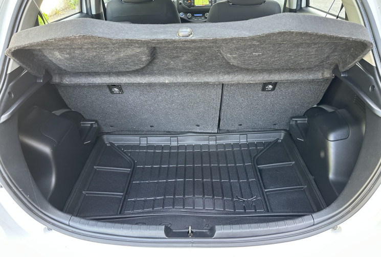 Toyota Yaris 3 1.5 VVTi HSD HYBRID 100H E- CVT FRANCE BUSINESS