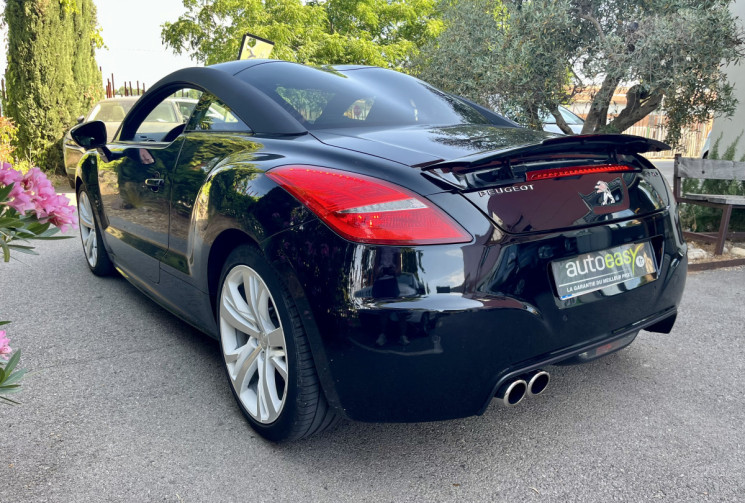 Peugeot RCZ 2.0 HDi FAP 163ch RED CARBON / ENTRETIEN A JOUR / SEULEMENT 300 EXEMPLAIRES 