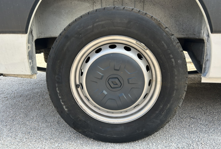 Renault Master III (2) FOURGON TRACTION F3300 L2H2 BLUE DCI 150 Ch CONFORT * 20.825€ HT * SOUMIS TVA