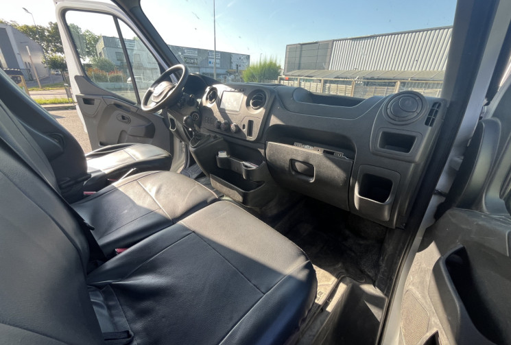 Renault Master F3300 L2H2 2.3 dCi 130ch Grand Confort Euro6