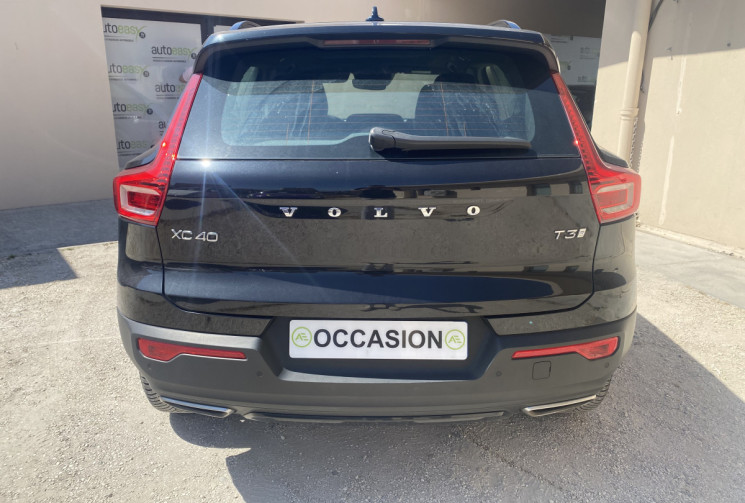 Volvo XC40 T3 163 CH R-DESIGN GEARTRONIC 8 - Toit Pano - Camera