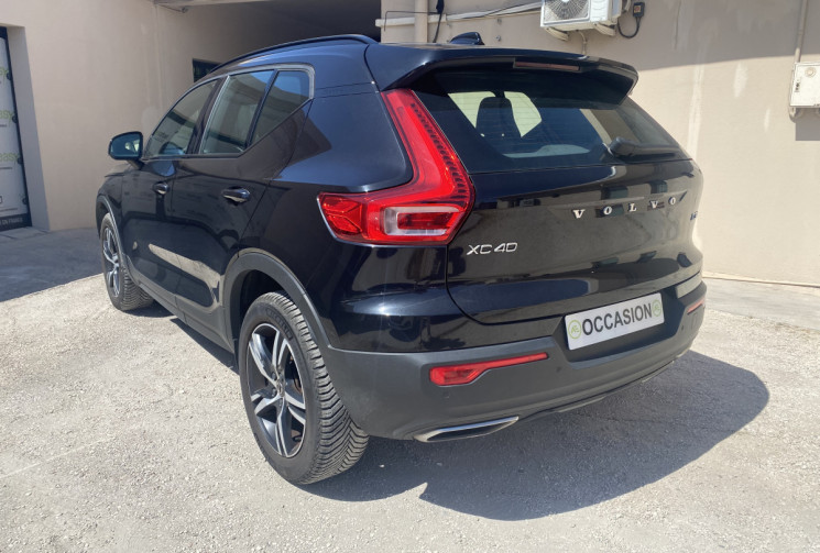 Volvo XC40 T3 163 CH R-DESIGN GEARTRONIC 8 - Toit Pano - Camera