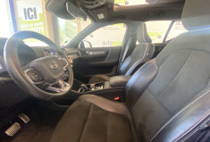 Volvo XC40 T3 163 CH R-DESIGN GEARTRONIC 8 - Toit Pano - Camera