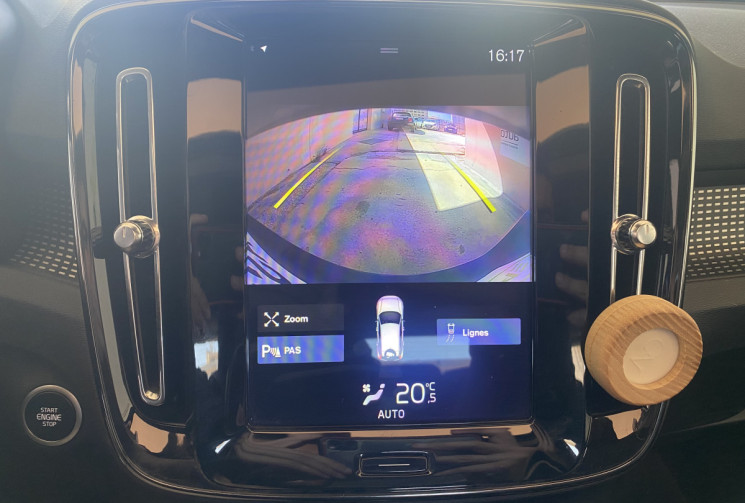 Volvo XC40 T3 163 CH R-DESIGN GEARTRONIC 8 - Toit Pano - Camera