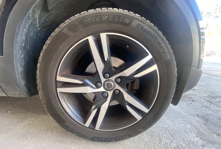 Volvo XC40 T3 163 CH R-DESIGN GEARTRONIC 8 - Toit Pano - Camera