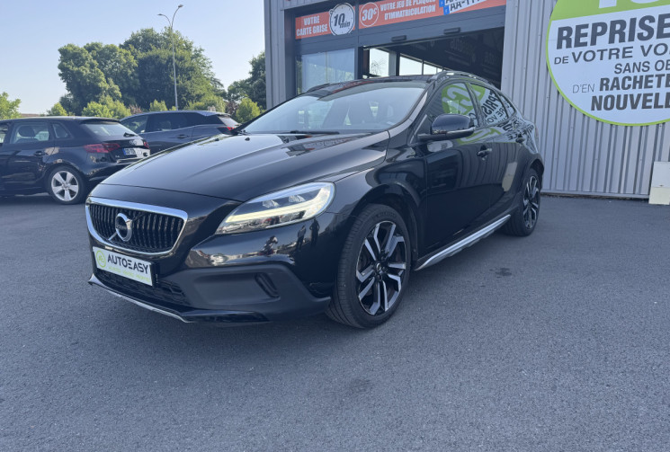 Volvo V40 D2 CROSS COUNTRY 120CH MOMENTUM