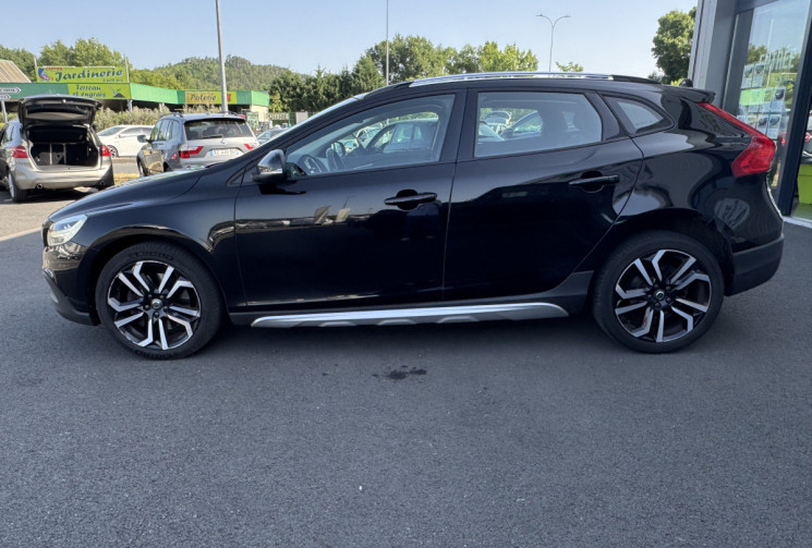 Volvo V40 D2 CROSS COUNTRY 120CH MOMENTUM
