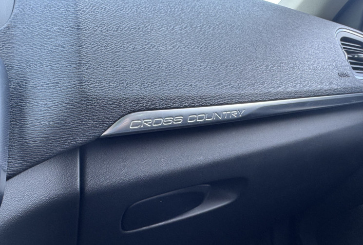 Volvo V40 D2 CROSS COUNTRY 120CH MOMENTUM