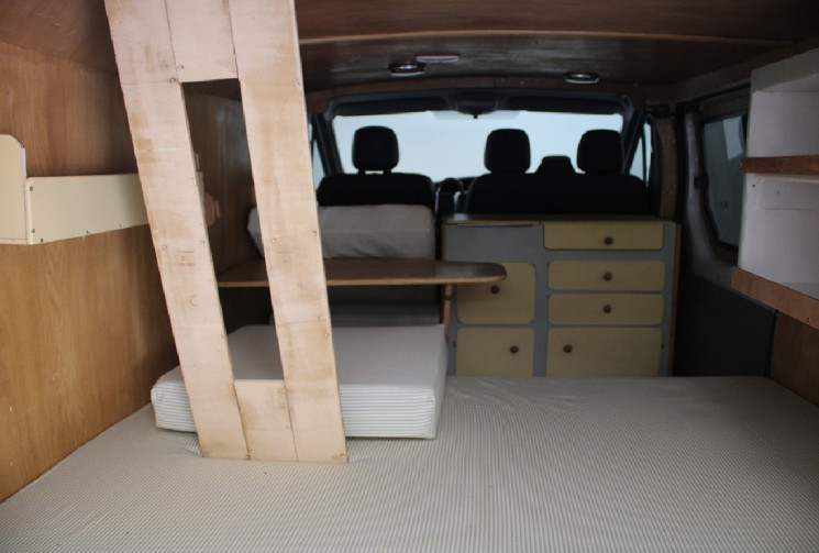 Renault Trafic 125 cv Aménagé VAN LIFE NON VASP MOTEUR A CHAINE 