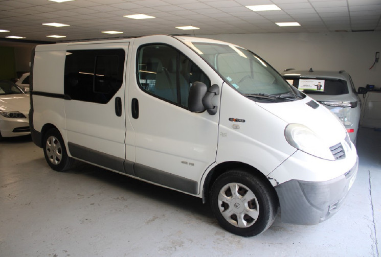 Renault Trafic 125 cv Aménagé VAN LIFE NON VASP MOTEUR A CHAINE 