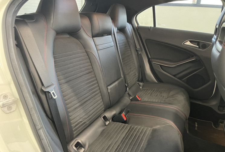 Mercedes Classe A III (W176) 45 AMG 4Matic DCT + 6000€ OPTIONS / Suivi Mercedes complet 