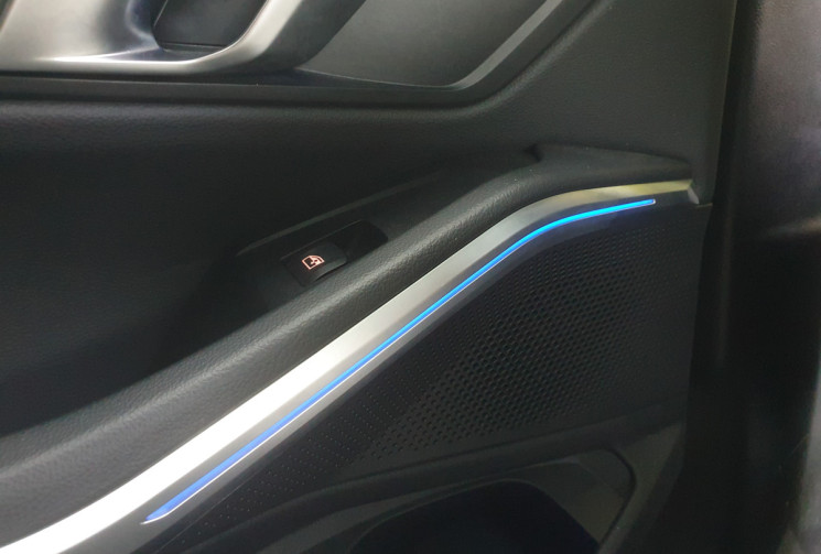 BMW Série 3 TOURING (G21) 318dA 150 M-SPORT * TOIT OUVRANT * CAM 360 * CARPLAY sans fil + induction