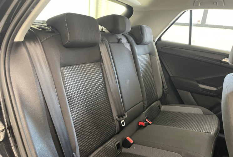 Volkswagen T-Roc 1.0 TSI 110ch Active / Suivi entretien complet