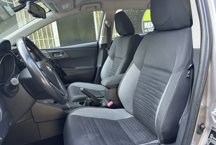 Toyota AURIS 1.8 VVTi 136h HSD DESIGN * FULL HISTORIQUE * CT OK * GARANTIE 6 MOIS