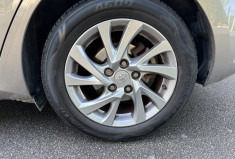 Toyota AURIS 1.8 VVTi 136h HSD DESIGN * FULL HISTORIQUE * CT OK * GARANTIE 6 MOIS