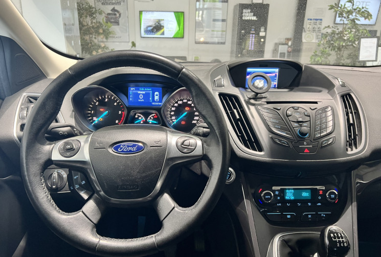 Ford Kuga TITANIUM TDCi 140 ch 4x2