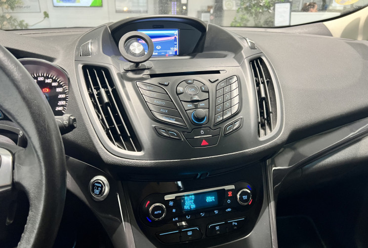 Ford Kuga TITANIUM TDCi 140 ch 4x2
