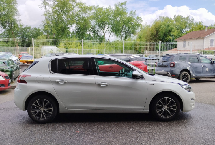 Peugeot 308 1.6 BlueHDi 100 S&S Style BVM5 / Historique complet