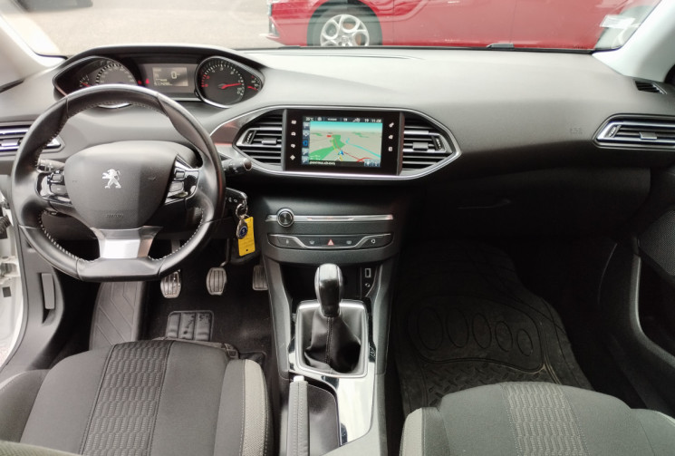 Peugeot 308 1.6 BlueHDi 100 S&S Style BVM5 / Historique complet