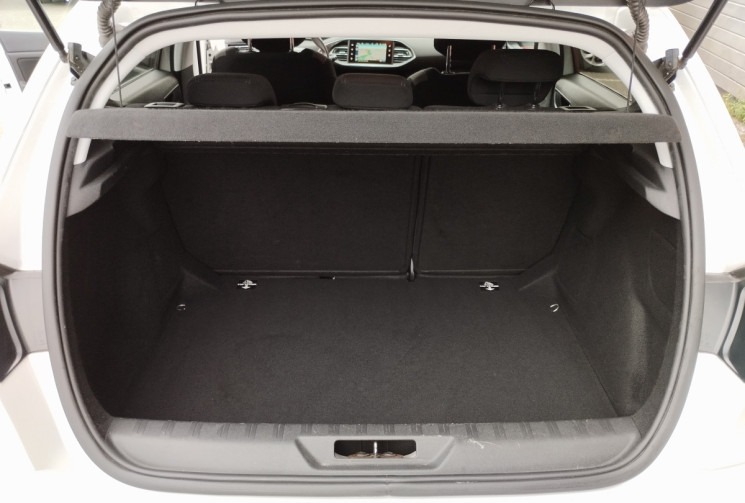 Peugeot 308 1.6 BlueHDi 100 S&S Style BVM5 / Historique complet