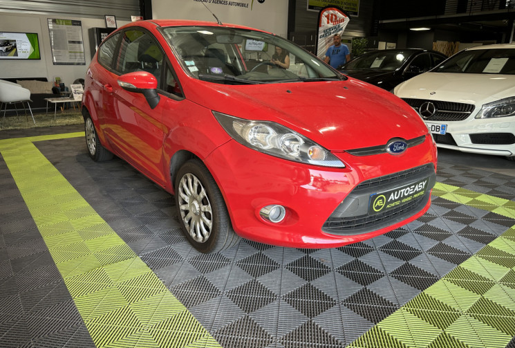 Ford Fiesta 1.2 82 CH CLIM/ DISTRIBUTION OK