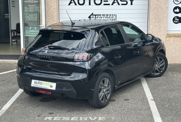 Peugeot 208 1.2 PureTech 100ch Style 118g / Entretien Peugeot / Première main / Rien à prévoir