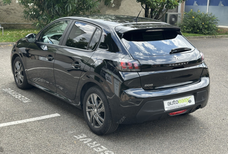 Peugeot 208 1.2 PureTech 100ch Style 118g / Entretien Peugeot / Première main / Rien à prévoir