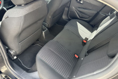 Peugeot 208 1.2 PureTech 100ch Style 118g / Entretien Peugeot / Première main / Rien à prévoir